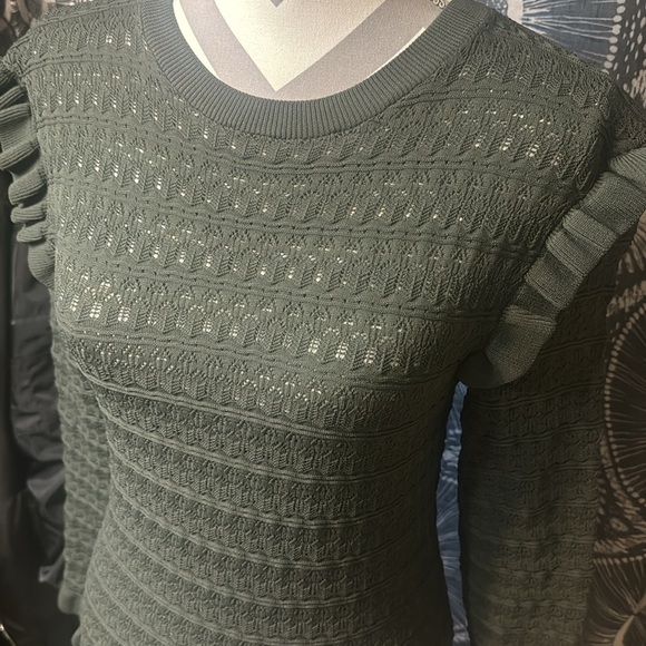 Green Long Sleeve Top by ZARA - Size Large - Picture 2 of 7